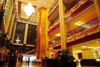 Junyuan Huatian Hotel - Huaihua Fenghuang Zewnętrze zdjęcie